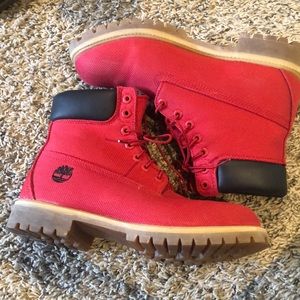 Red Canvas Timberlands.